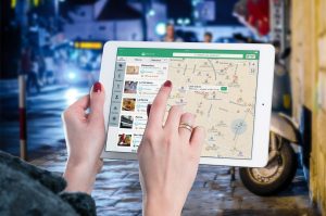 Personal and Ubiquitous Computing - Using gamification to discover cultural heritage locations from geo-tagged photos