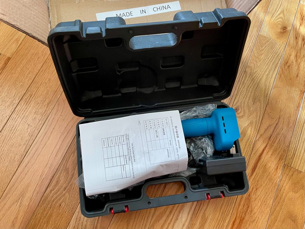 It comes in a nice case.