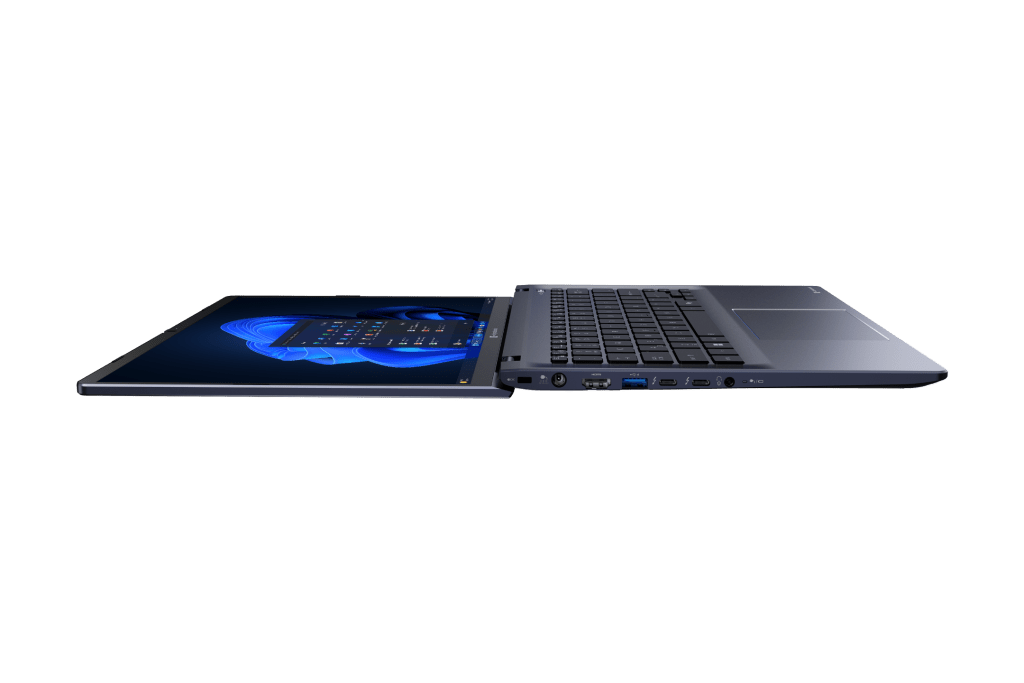 Portege X40-M open flat