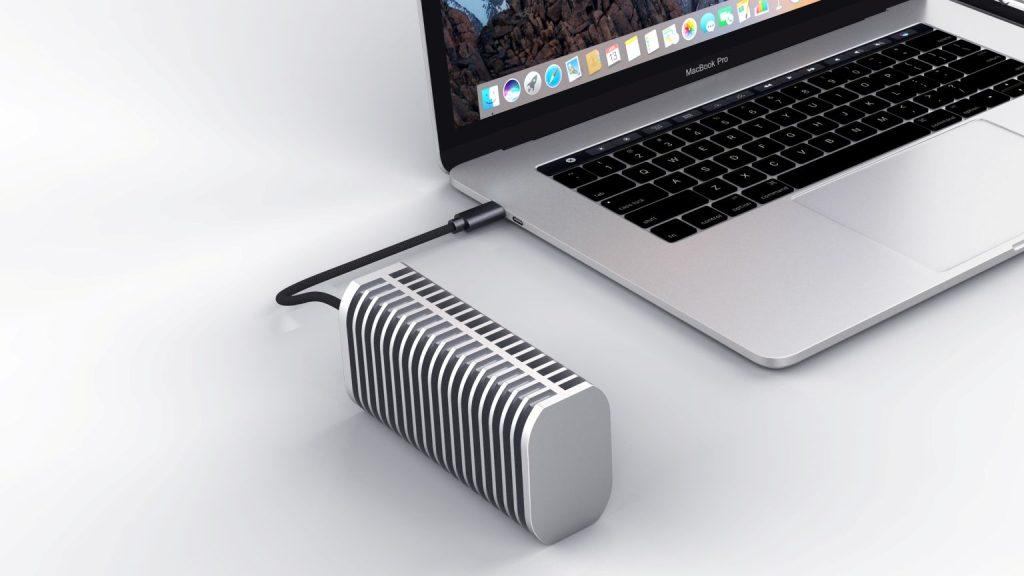 TerraMaster D1 SSD Pro connected to MacBook.
